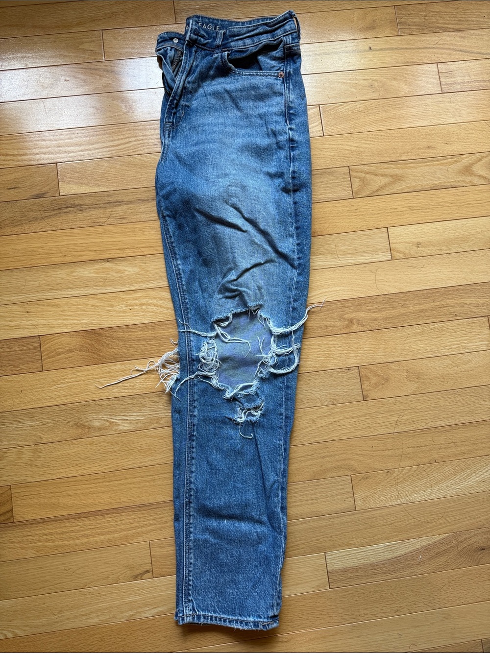 Women’s American eagle jeans